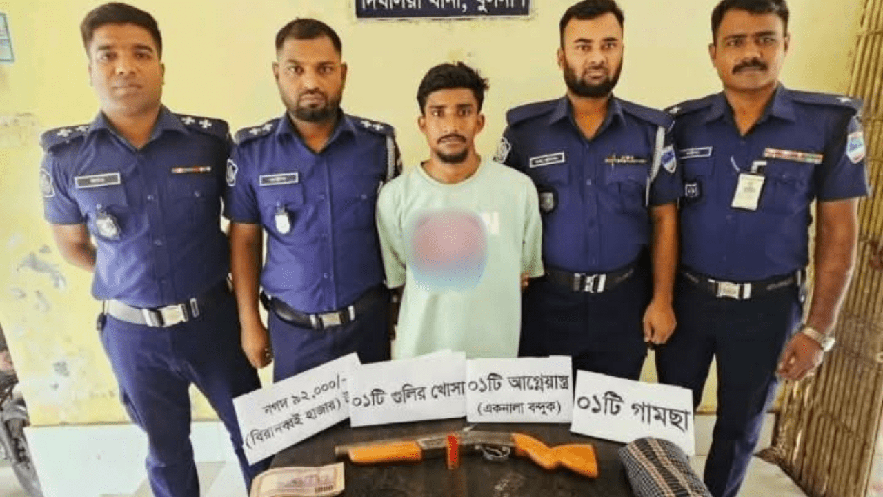 সন্ত্রাসী গ্রেফতার
