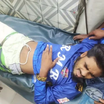 খুলনায় মামলার আসামি গুলিবিদ্ধ