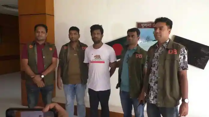 যশোরের শীর্ষ সন্ত্রাসী কামরুল
