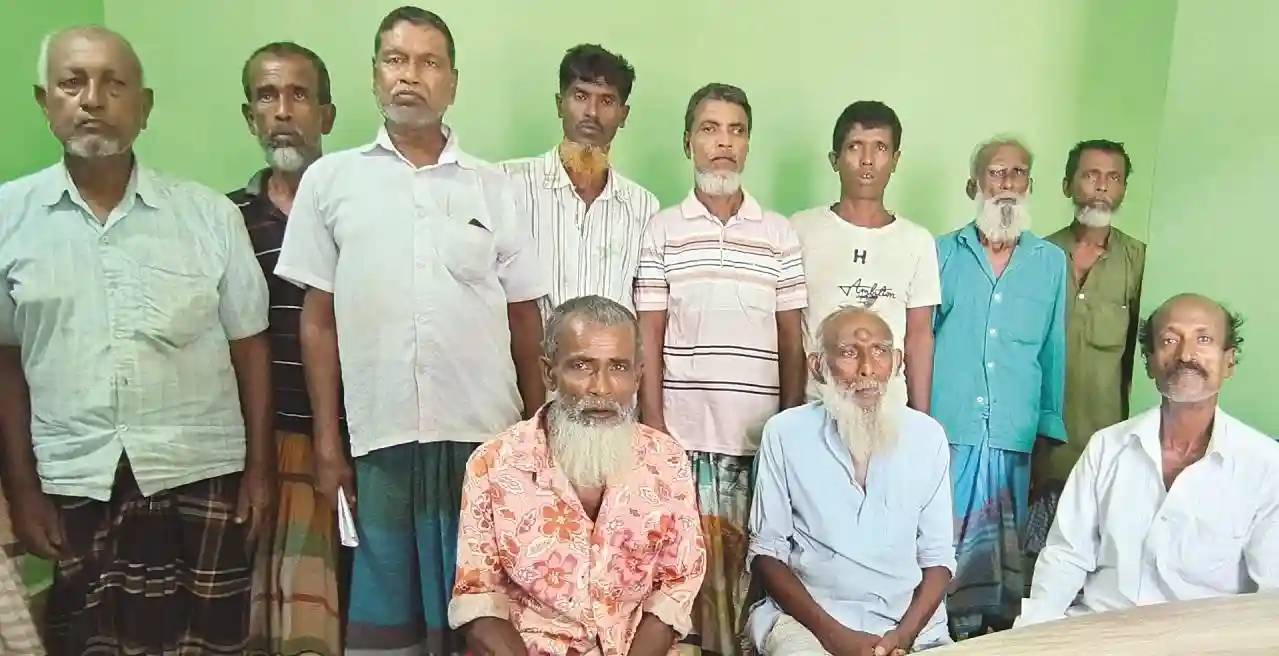 সুন্দরবনে দস্যুদের কবলে মৌয়াল