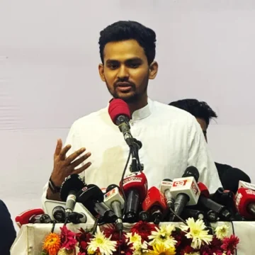 নাসীরুদ্দীন পাটওয়ারীর ওপর হামলা