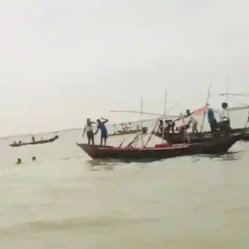 মেঘনা নদীতে নৌকাডুবির ঘটনায়