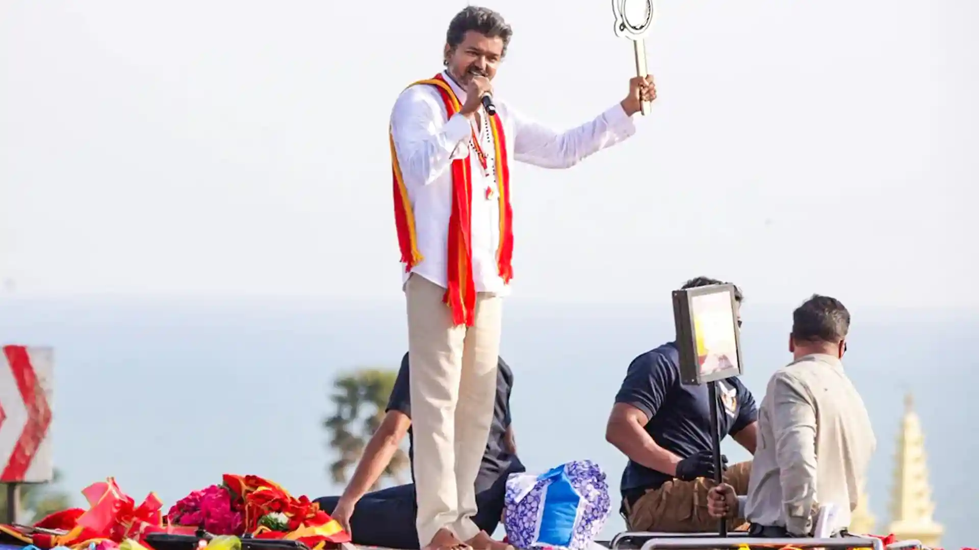 তামিলনাড়ুতে বিজয়ের টিভিকে বিজয়ী