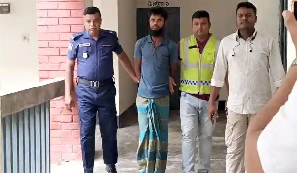 অভিযুক্ত সম্রাট গ্রেপ্তার