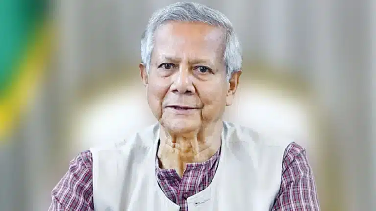 সাবেক প্রধান উপদেষ্টা ড. ইউনূস ও আসিফ নজরুলের বিরুদ্ধে মামলার আবেদন
