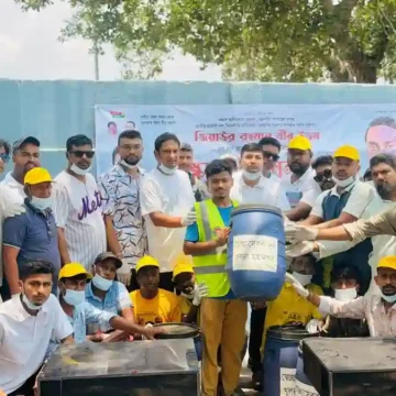 স্বেচ্ছাসেবক দলের পরিচ্ছন্নতা অভিযান
