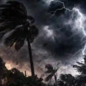 ১৪টি অঞ্চলে ঝড় বৃষ্টির