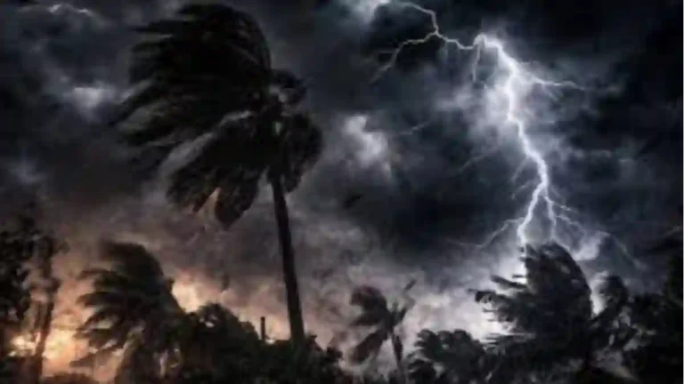 দেশের ১৪টি অঞ্চলে ঝড় বৃষ্টির পূর্বাভাস, নদীবন্দরে সংকেত