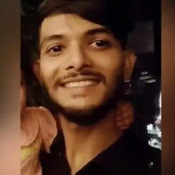 মোরেলগঞ্জে ফেসবুক লাইভে এসে