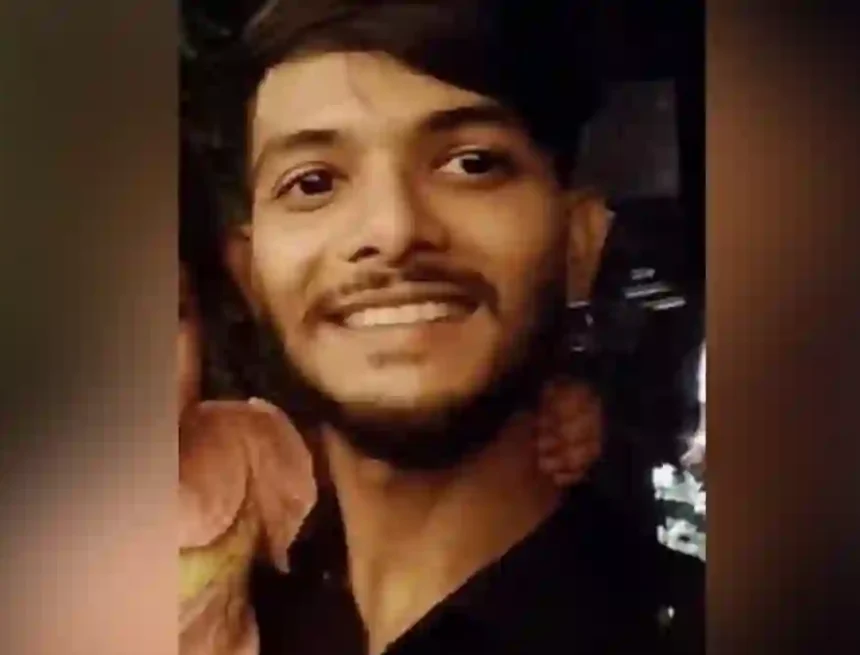 মোরেলগঞ্জে ফেসবুক লাইভে এসে