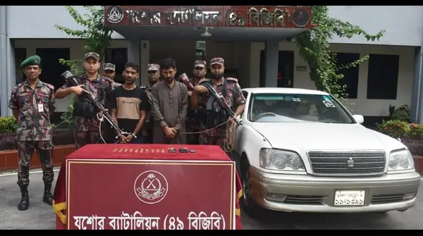যশোরে স্বর্ণের বারসহ আটক ২: ৭ কোটি টাকার সোনা জব্দ
