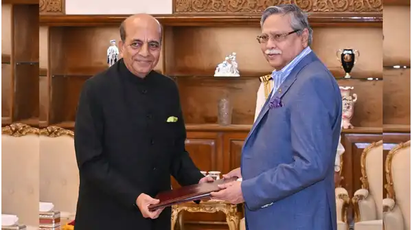 স্বস্তি! ভারতের নতুন হাইকমিশনার দিলেন বড় ঘোষণা