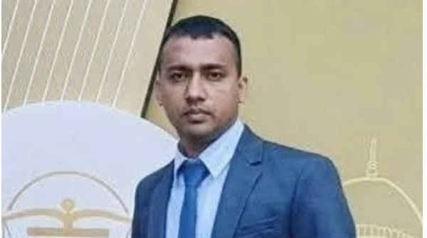 বিচারক বদলি: পেপার ওয়েট কাণ্ডে কঠোর ব্যবস্থা