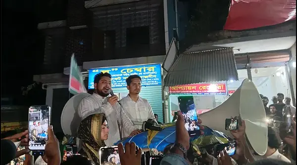 সাভারে ককটেল বিস্ফোরণ: এনসিপির সমাবেশে ৩ জন আহত