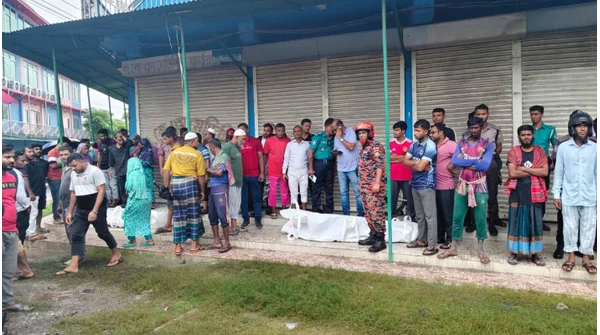 খুলনা নগরীতে সড়ক দুর্ঘটনা: ট্রাক ও ইজিবাইকের সংঘর্ষে নিহত-২