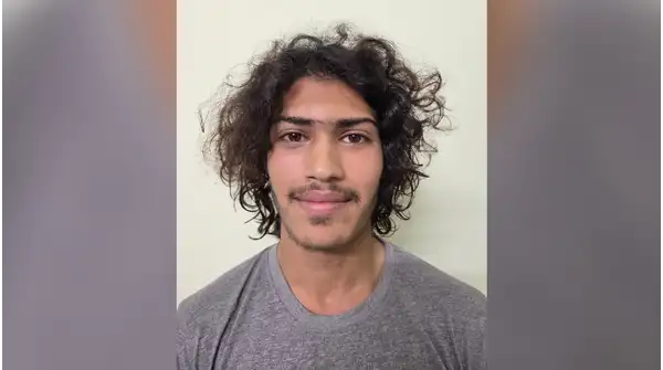 যশোরে উগ্রবাদে জড়িত থাকার অভিযোগে আটক তরুণ