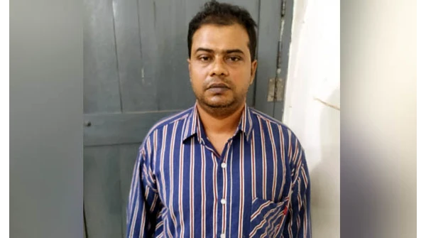 খুলনায় নিষিদ্ধ সংগঠনের কর্মী গ্রেফতার: কঠোর ব্যবস্থা
