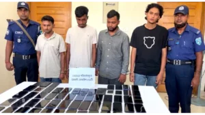 চোরাই মোবাইল উদ্ধার: ৫৯ ফোনসহ ৪ জন আটক